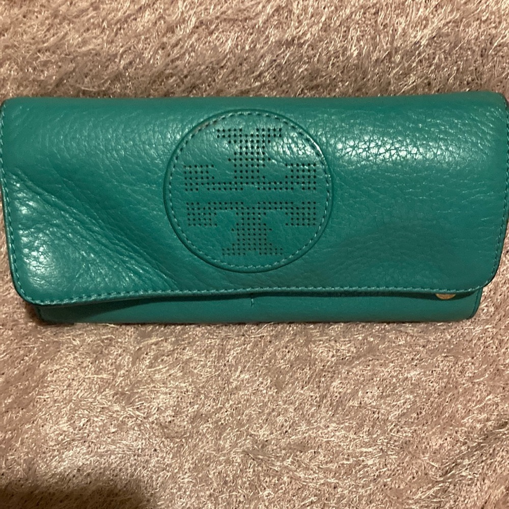 💯Authentic Tory Burch wallet